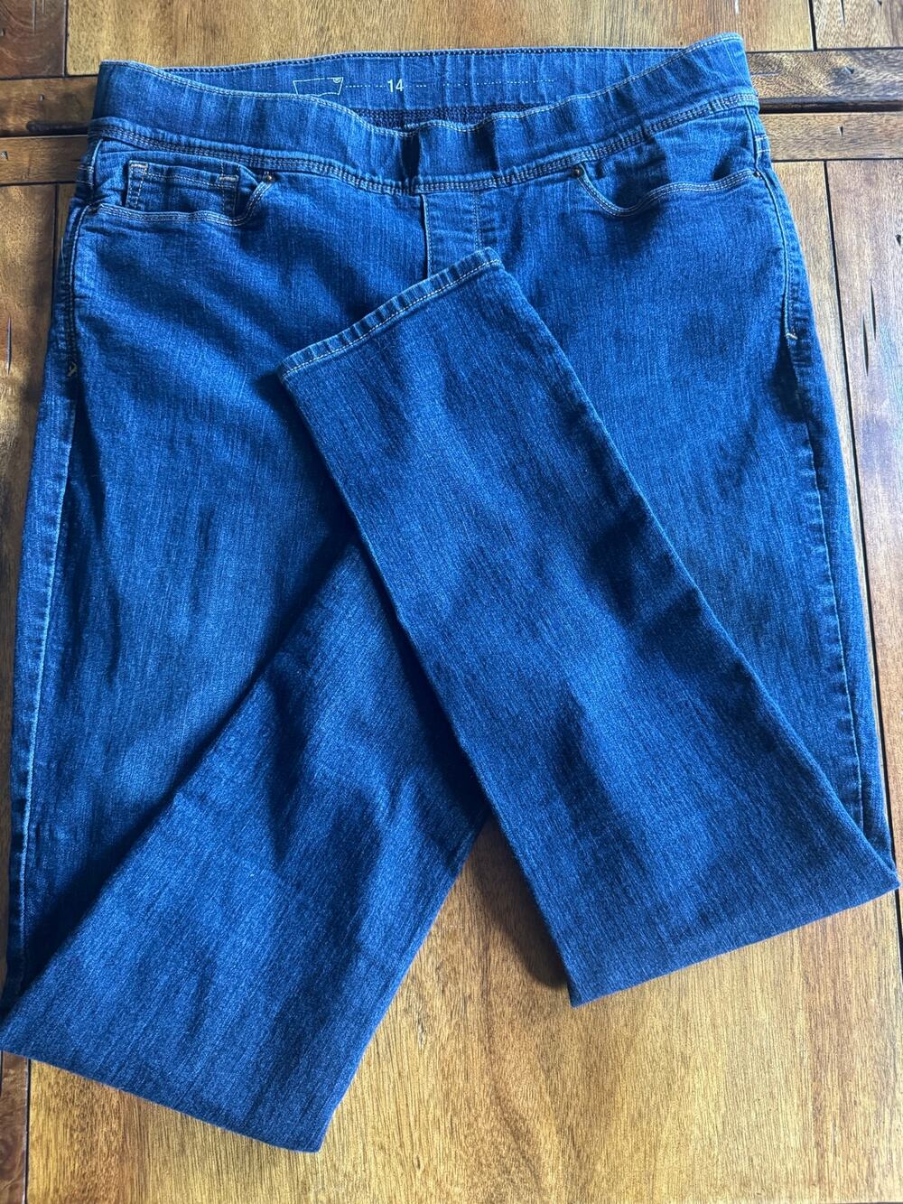 Levi’s Pull On Shaping Skinny Jeans Womens 14 Dark Wash Stretch Denim